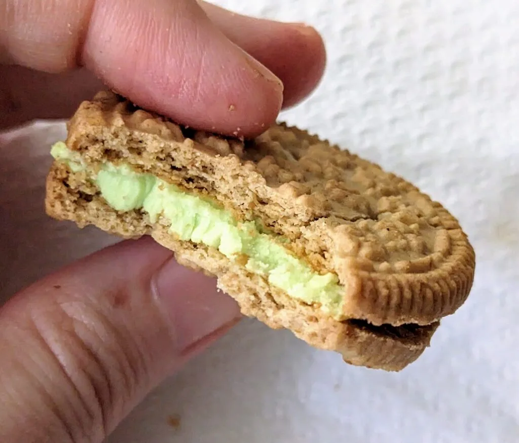 Aldi Key Lime Creme Sandwich Cookies Review • Snarkle-Sauce on Wry